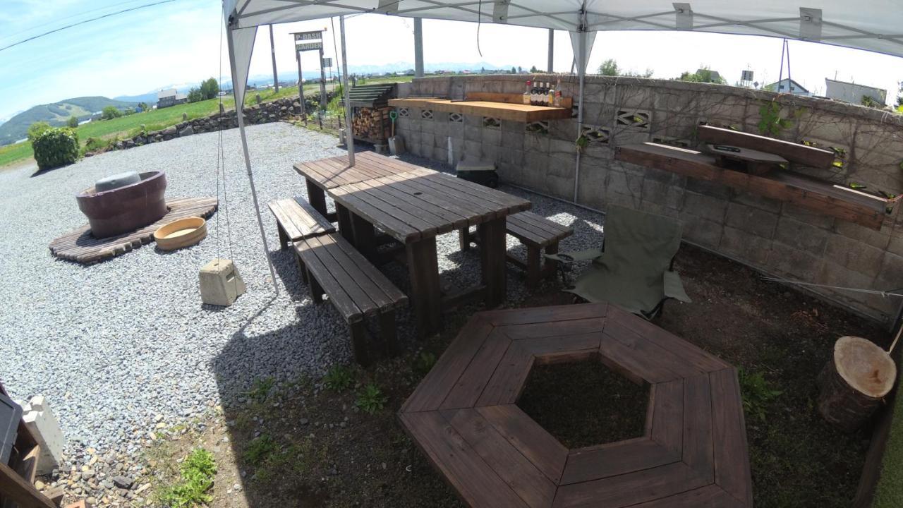P-Dash Garden Backpackers Higashikawa Exteriör bild