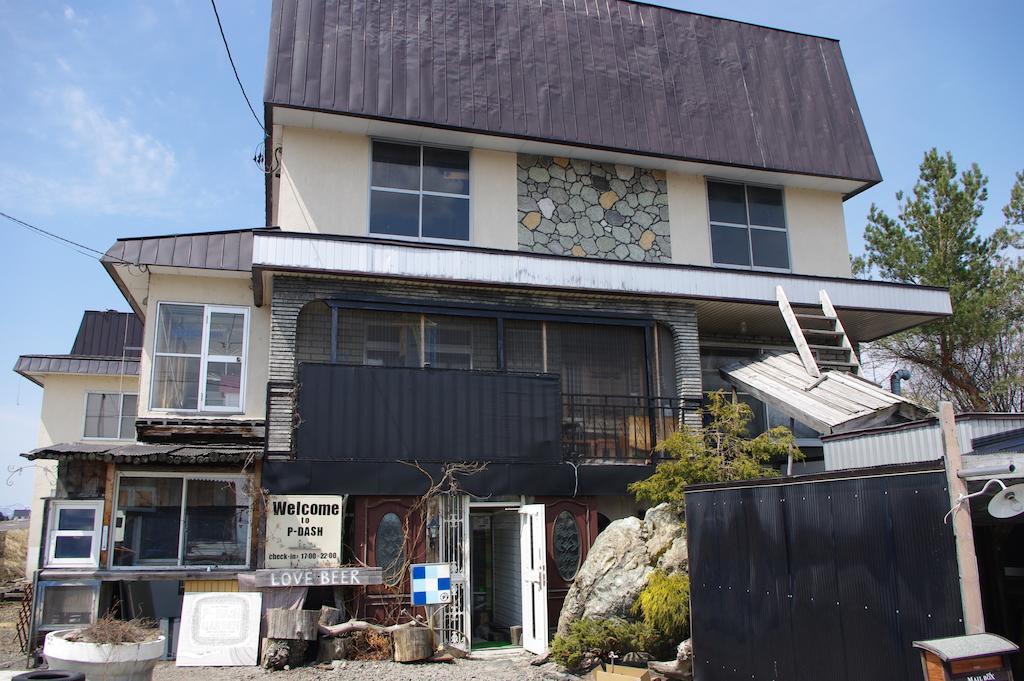 P-Dash Garden Backpackers Higashikawa Exteriör bild