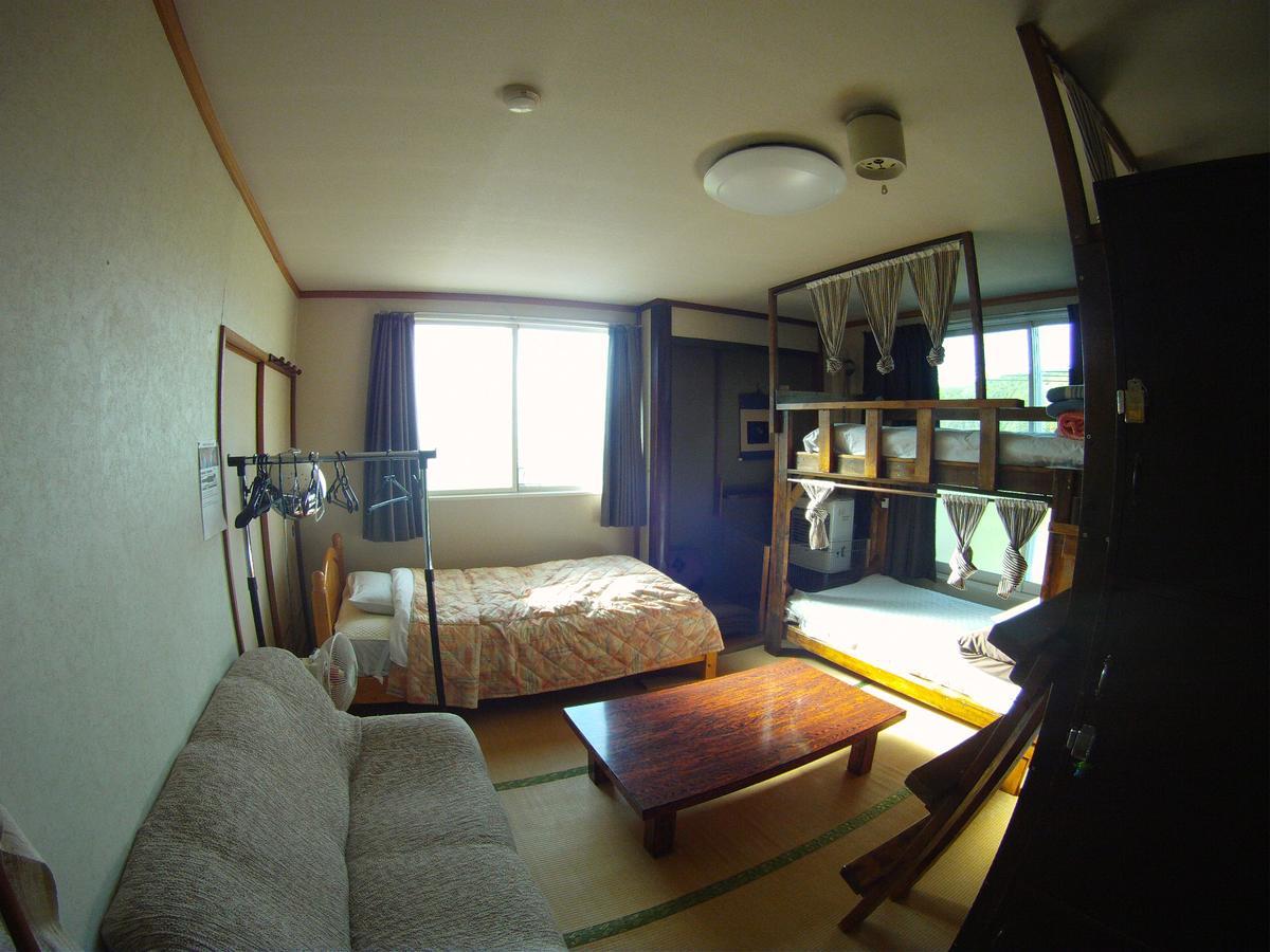 P-Dash Garden Backpackers Higashikawa Exteriör bild
